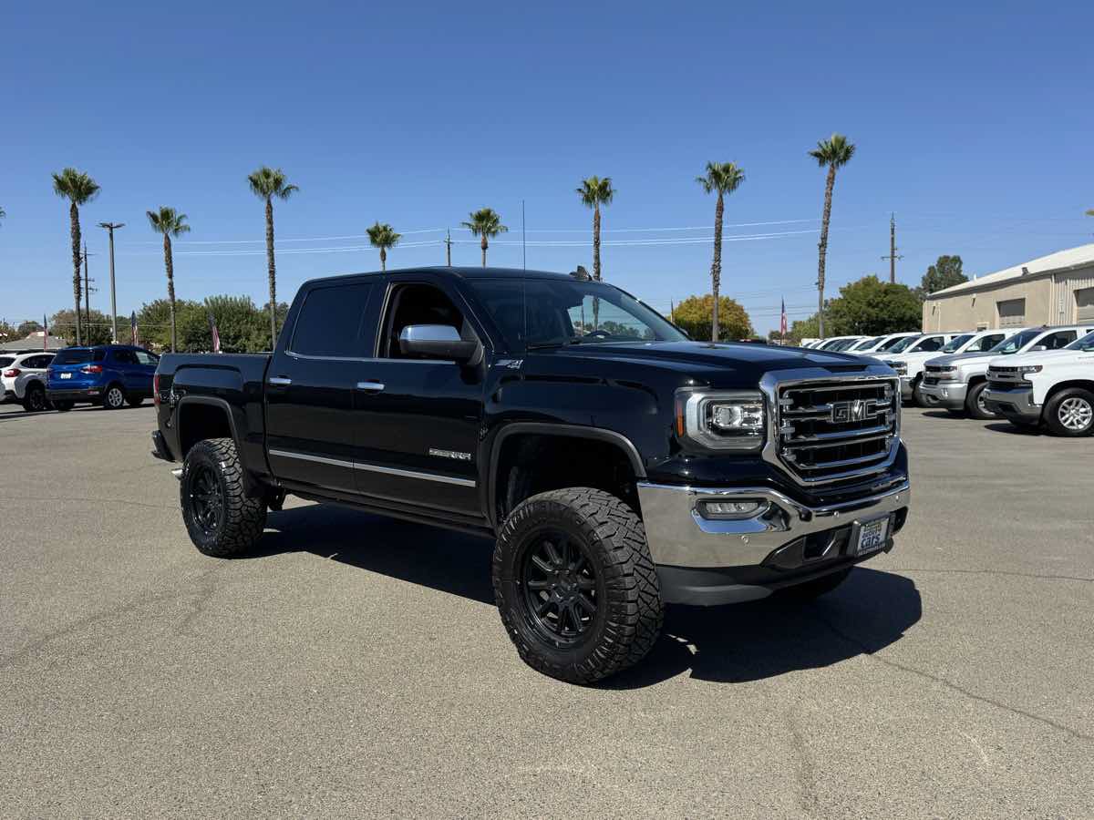 Used 2018 GMC Sierra 1500 SLT AWD/4WD image 2