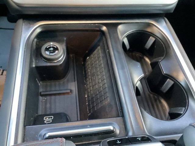 Used 2025 Ford Expedition Active AWD/4WD image 34