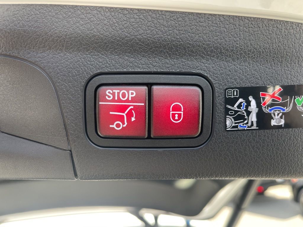 New 2026 Mercedes-Benz GLE 53 AMG 4MATIC image 28