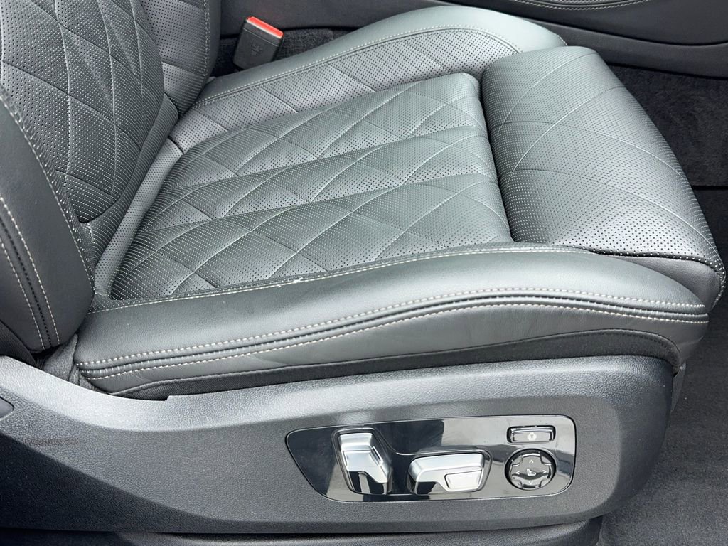 Used 2024 BMW X5 sDrive40i RWD image 49