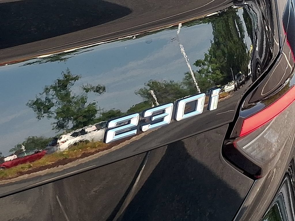 Used 2022 BMW 230i Coupe w/ Convenience Package RWD image 30