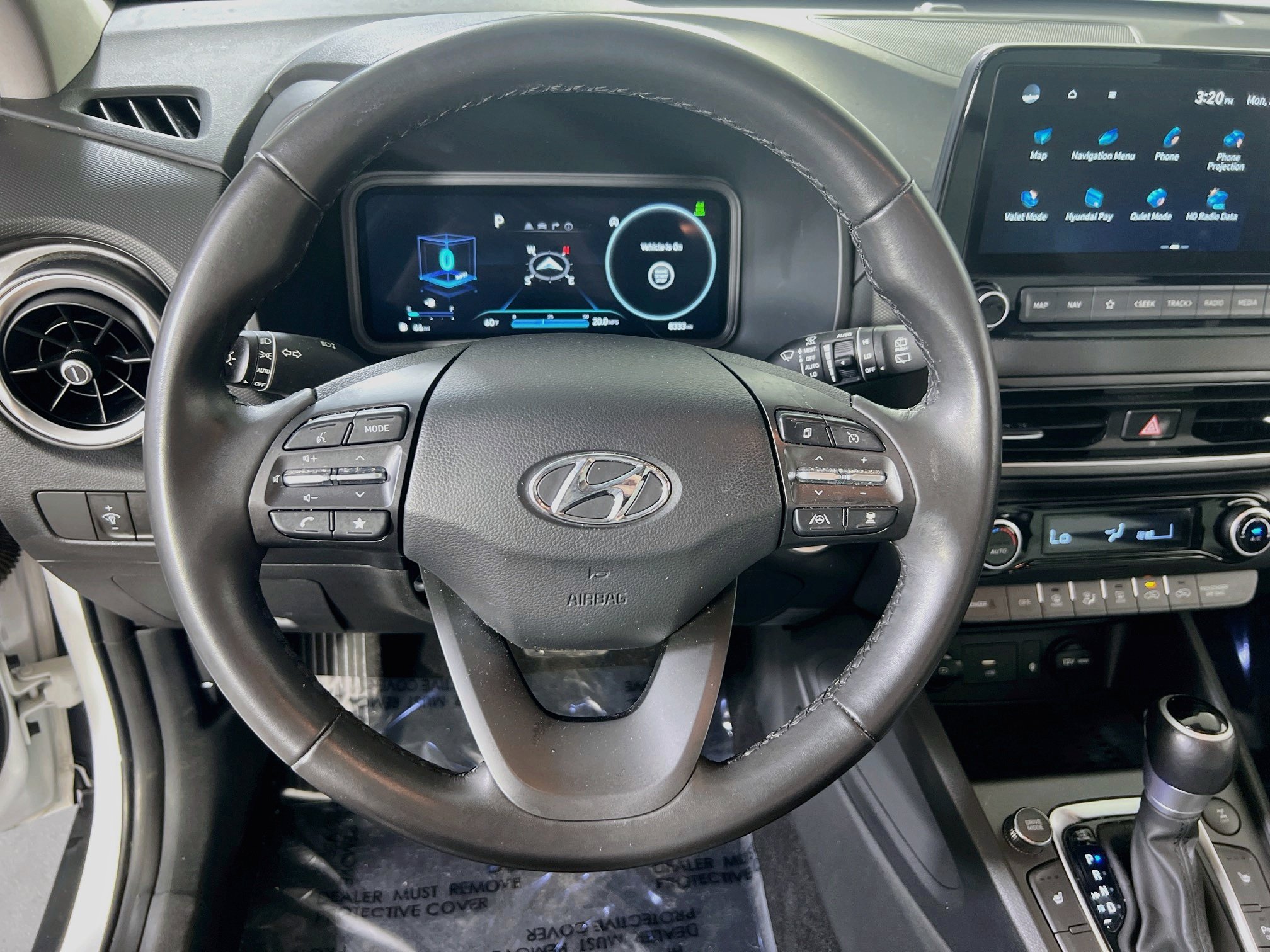 Used 2023 Hyundai Kona Limited AWD/4WD image 11