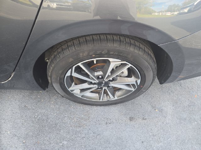Used 2024 Kia Forte LXS FWD image 20