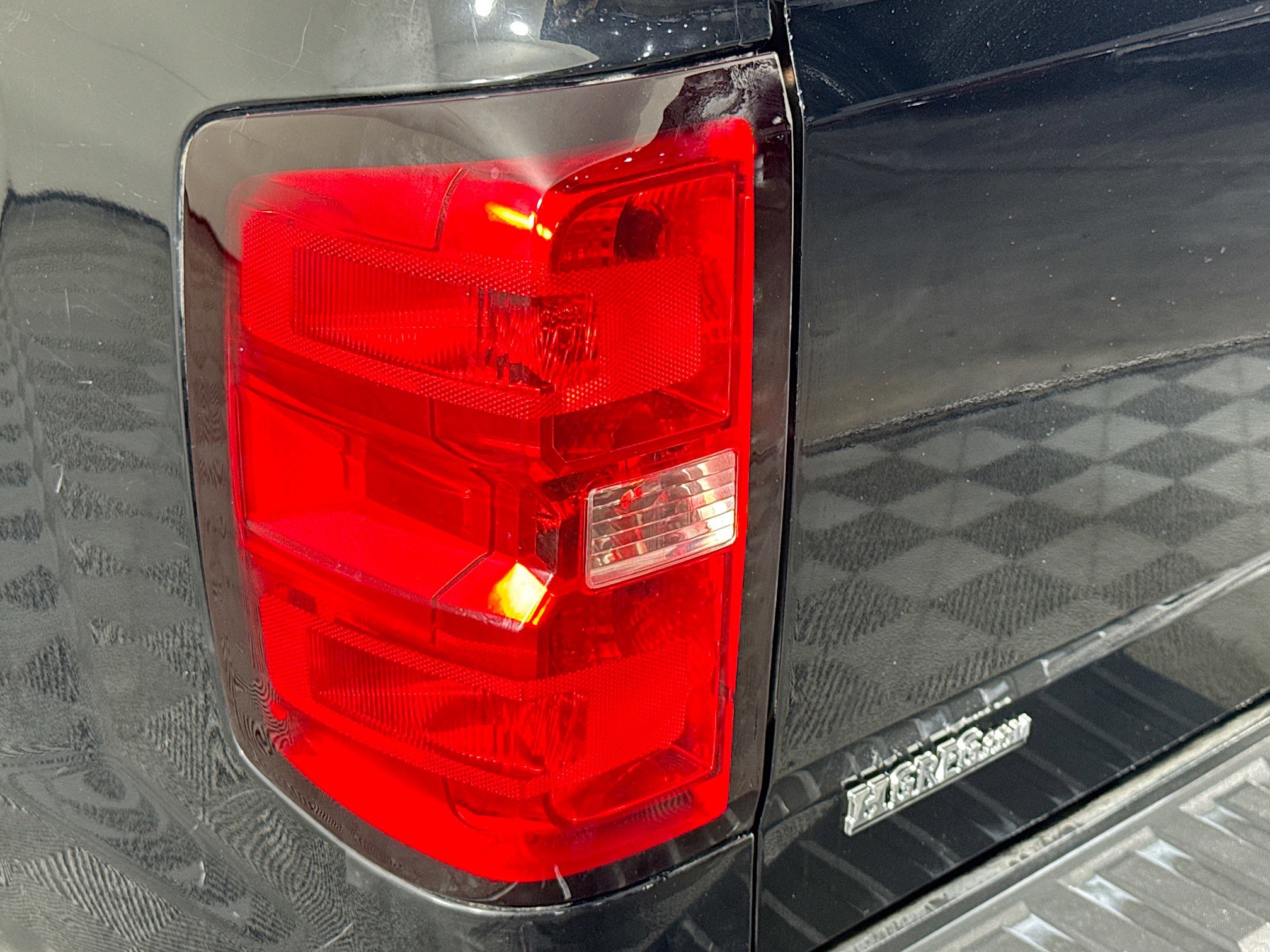 Used 2018 Chevrolet Silverado 1500 Custom w/ Custom Value Package RWD image 32