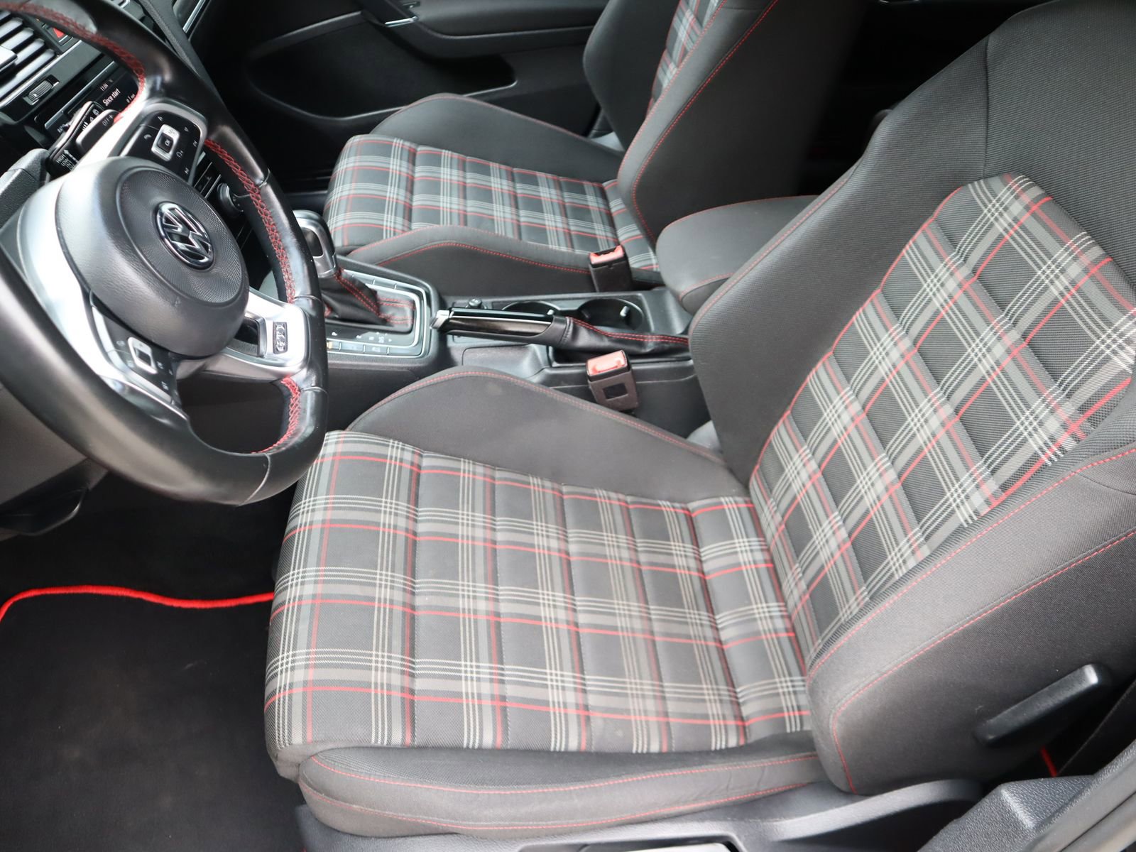 Used 2018 Volkswagen GTI S image 26