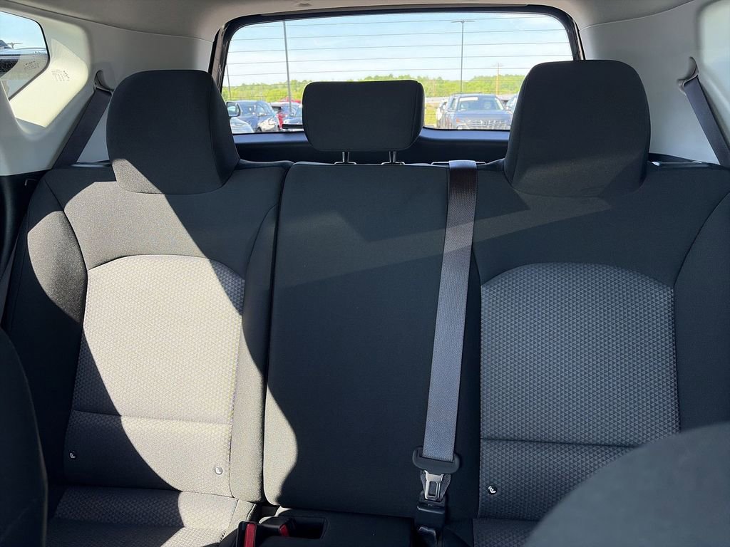 Used 2025 Kia Soul LX w/ LX Technology Package FWD image 21