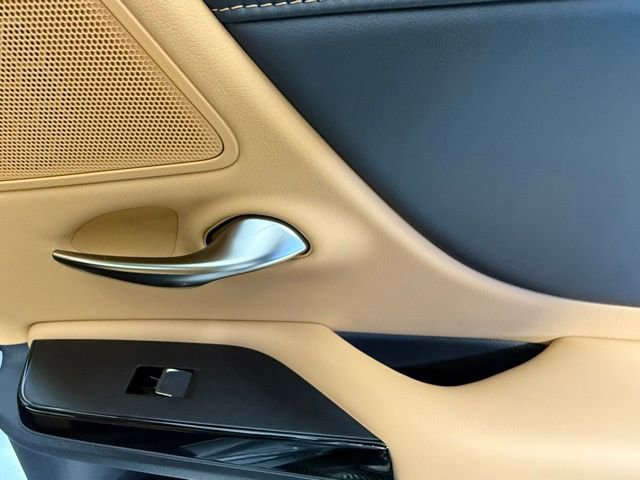 New 2025 Lexus ES 350 w/ Premium Package image 30
