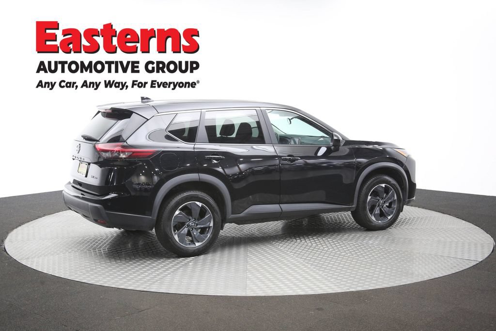 Used 2024 Nissan Rogue SV AWD/4WD image 40