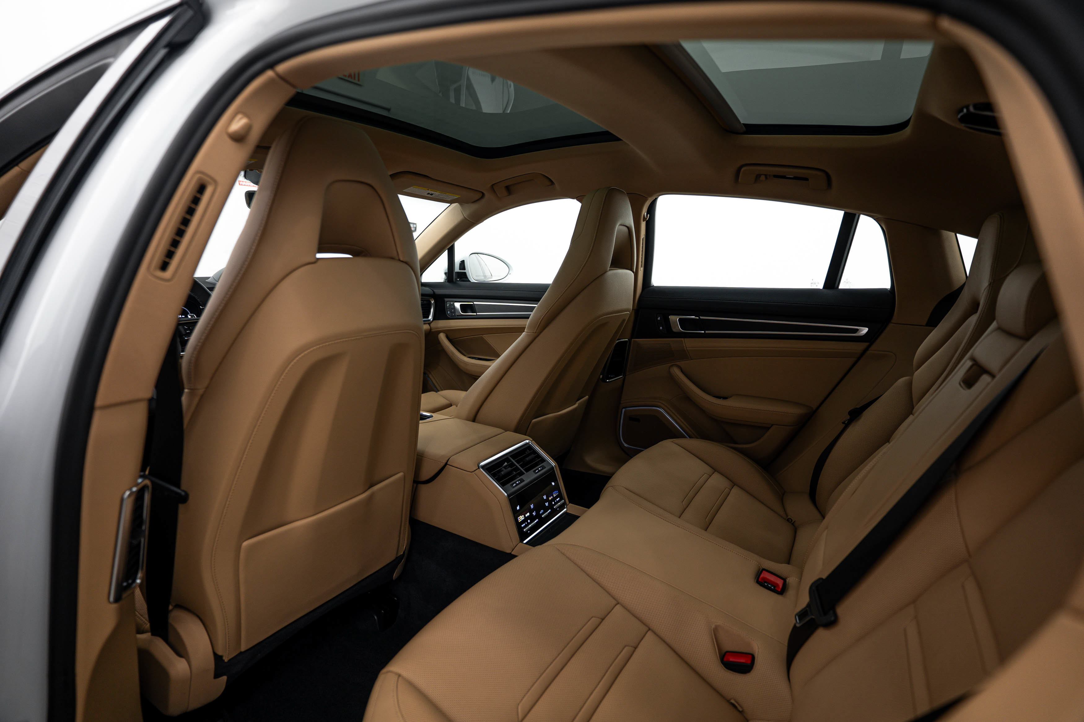 Certified 2022 Porsche Panamera 4 Platinum Edition AWD/4WD image 21