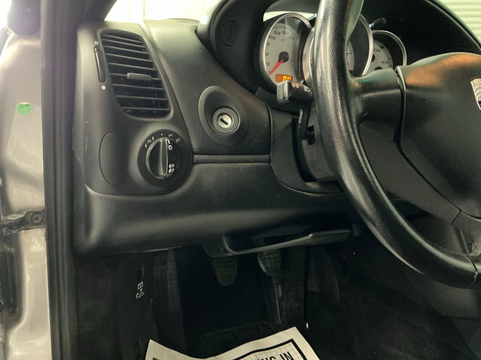 Used 2002 Porsche Boxster S image 25