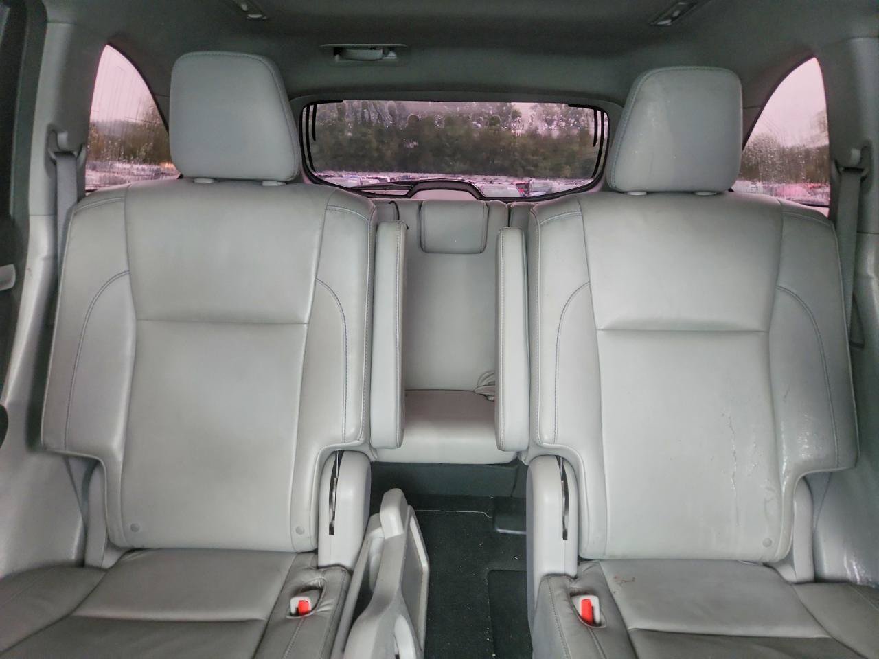 Used 2015 Toyota Highlander XLE AWD/4WD image 7