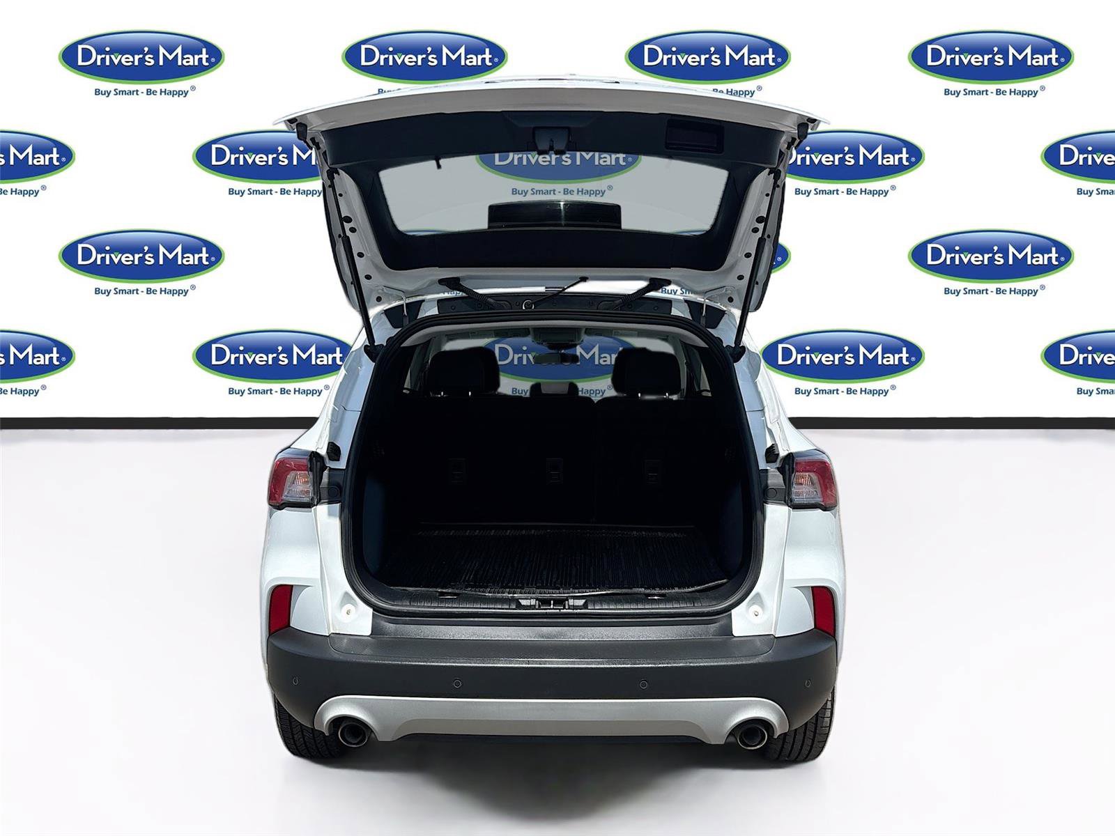 Used 2022 Ford Escape SE w/ Cold Weather Package FWD image 25