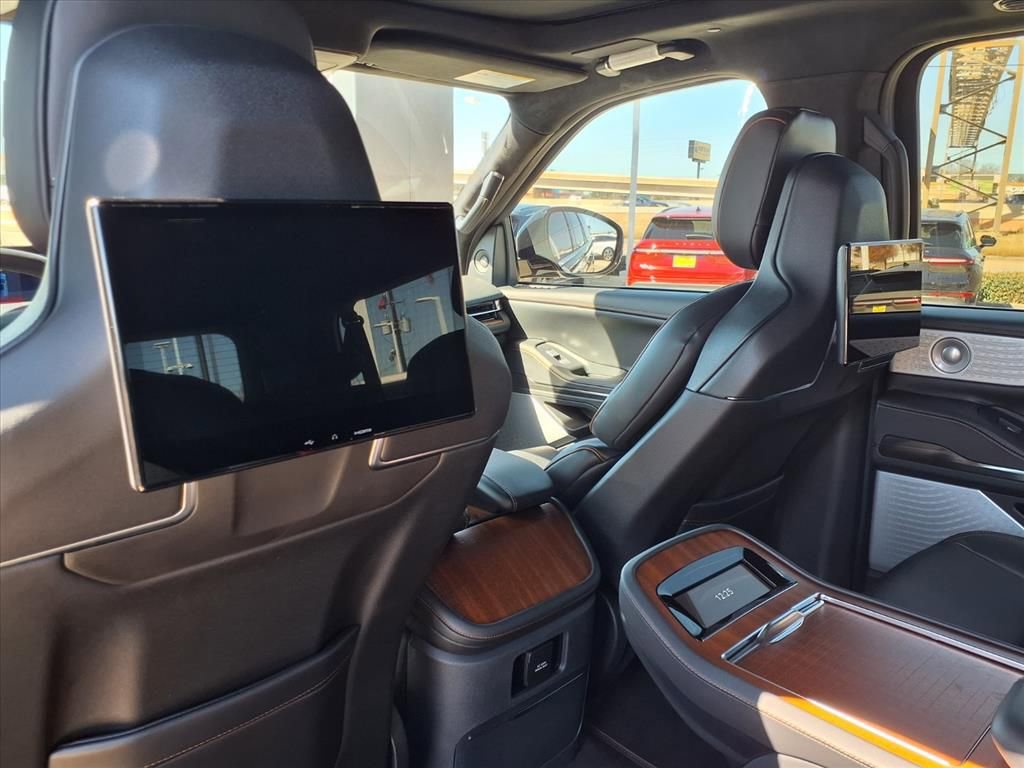 New 2026 Lincoln Navigator L Black Label image 12