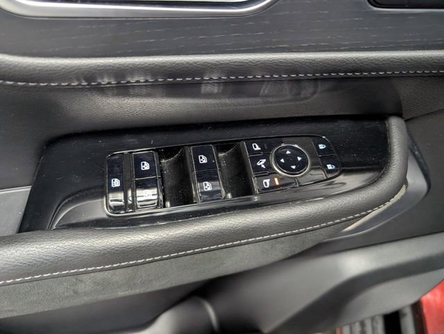 Used 2025 INFINITI QX80 Sensory image 16