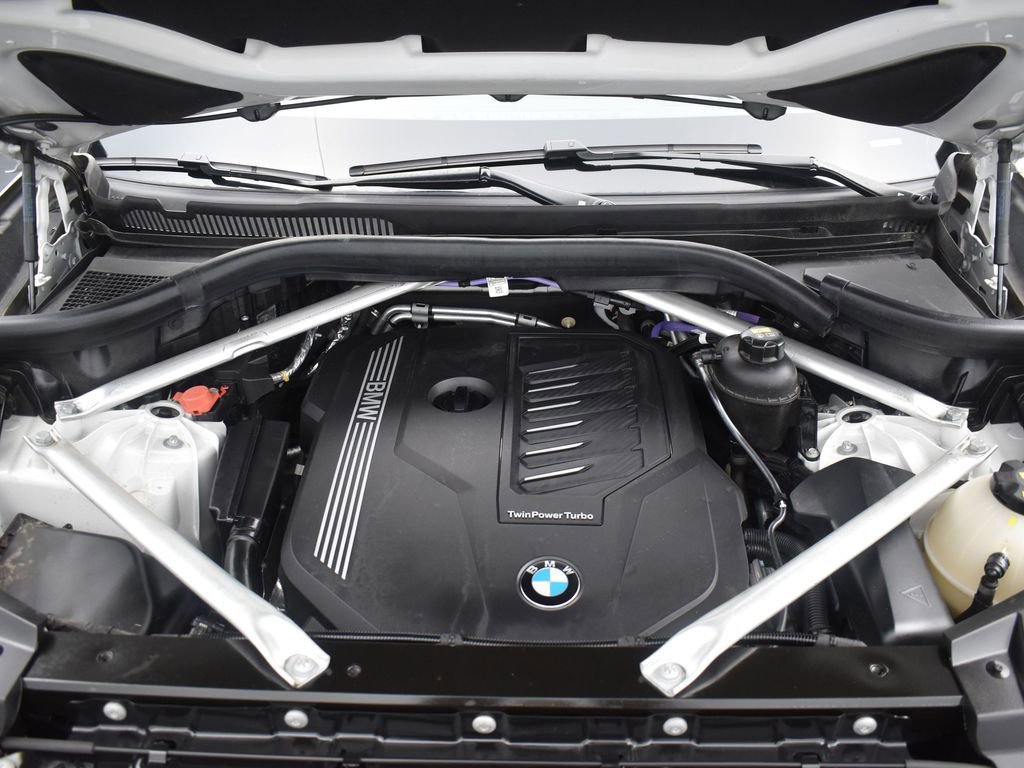 Used 2023 BMW X5 xDrive40i w/ Premium Package image 8