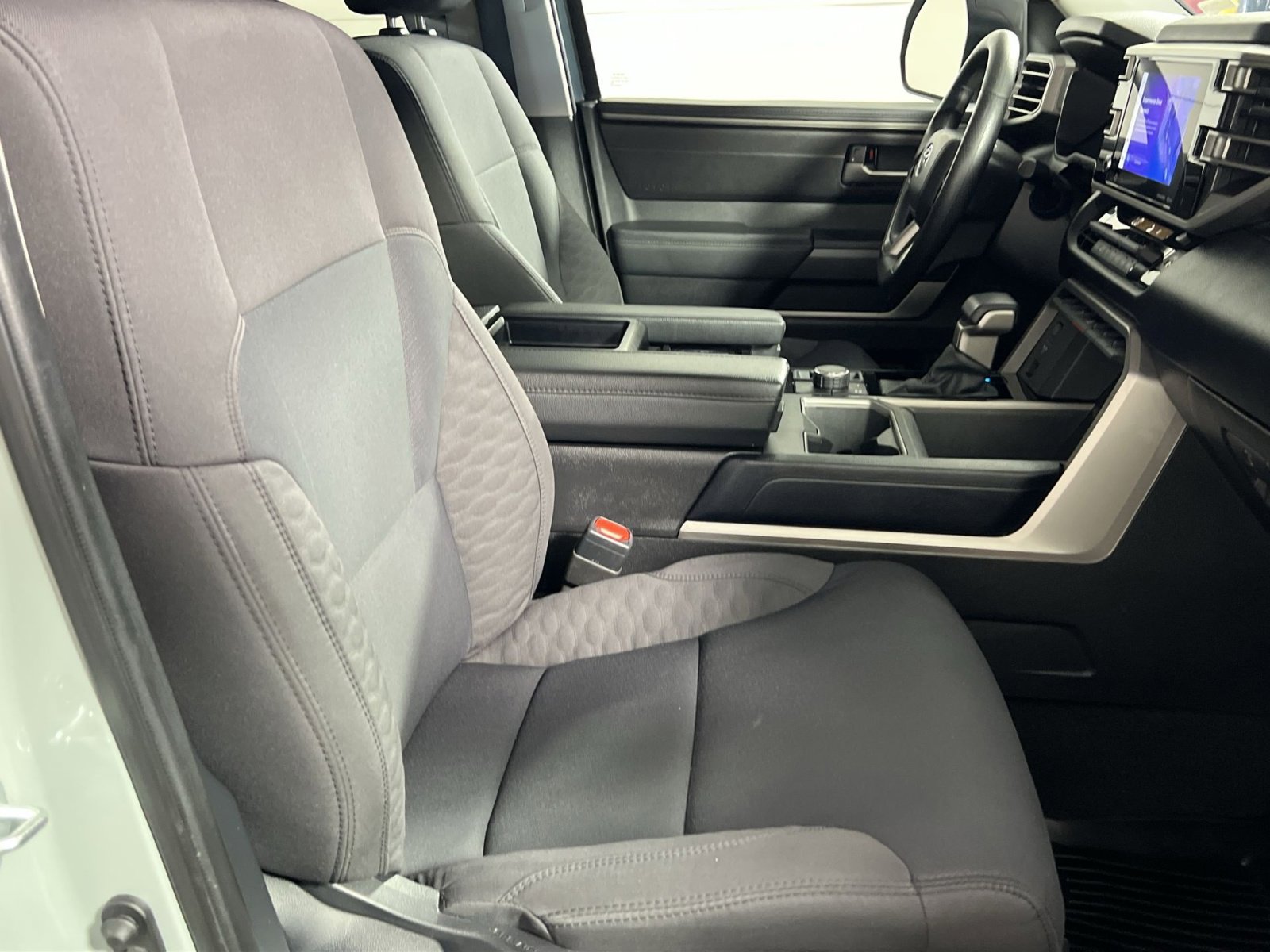 Used 2024 Toyota Tundra SR5 AWD/4WD image 28