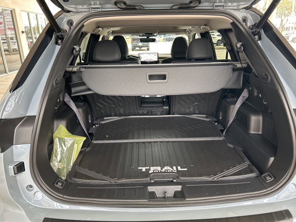 New 2026 Mitsubishi Outlander Trail Edition image 38