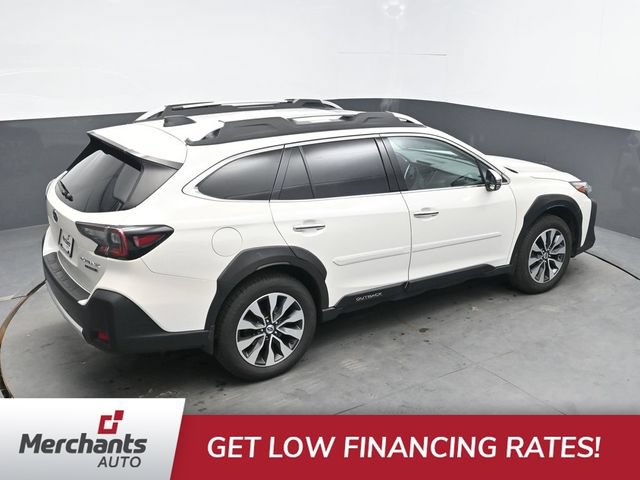 Used 2023 Subaru Outback Touring AWD/4WD image 37