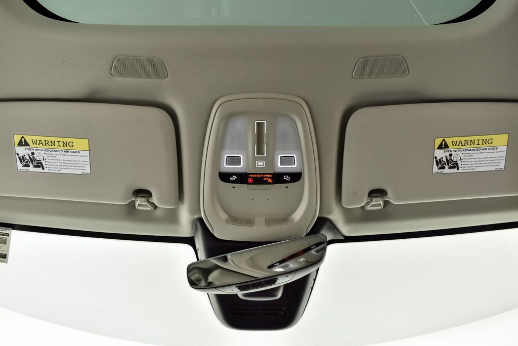 Certified 2025 Volvo XC60 B5 Plus image 20