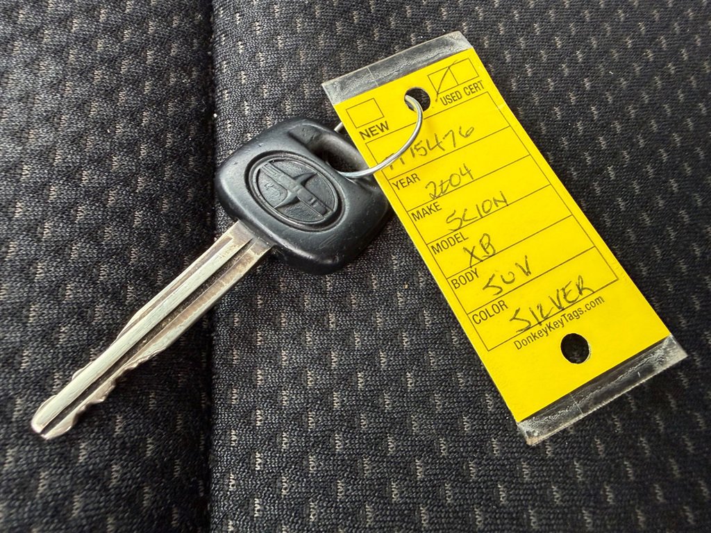 Used 2004 Scion xB image 34