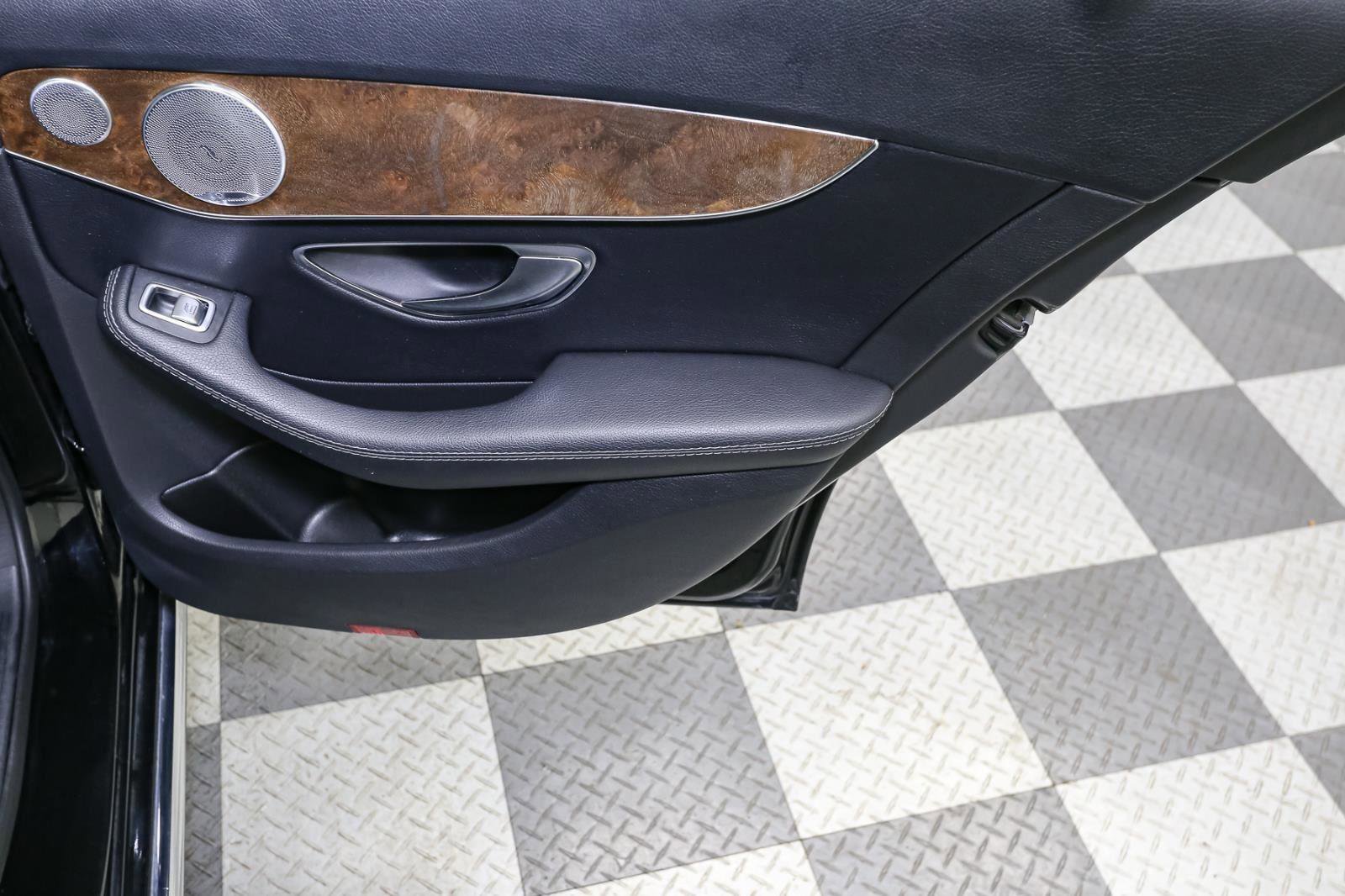 Used 2017 Mercedes-Benz C 300 4MATIC Sedan image 23