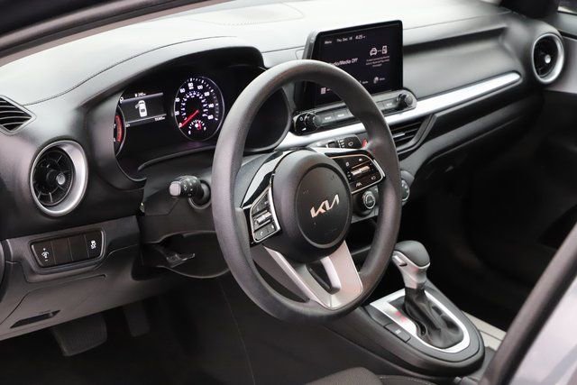 Used 2023 Kia Forte LXS image 10