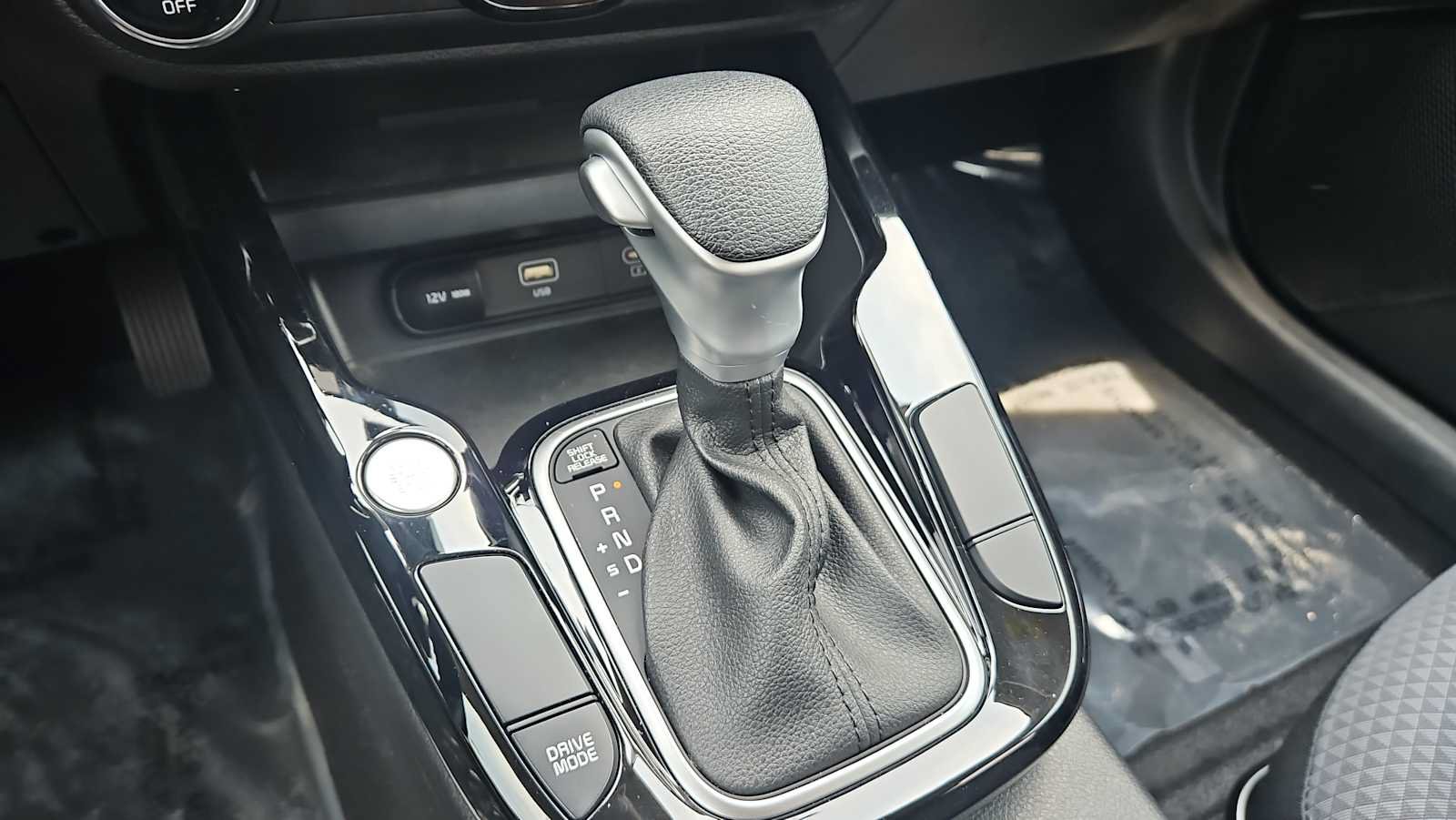 Used 2024 Kia Soul S FWD image 21
