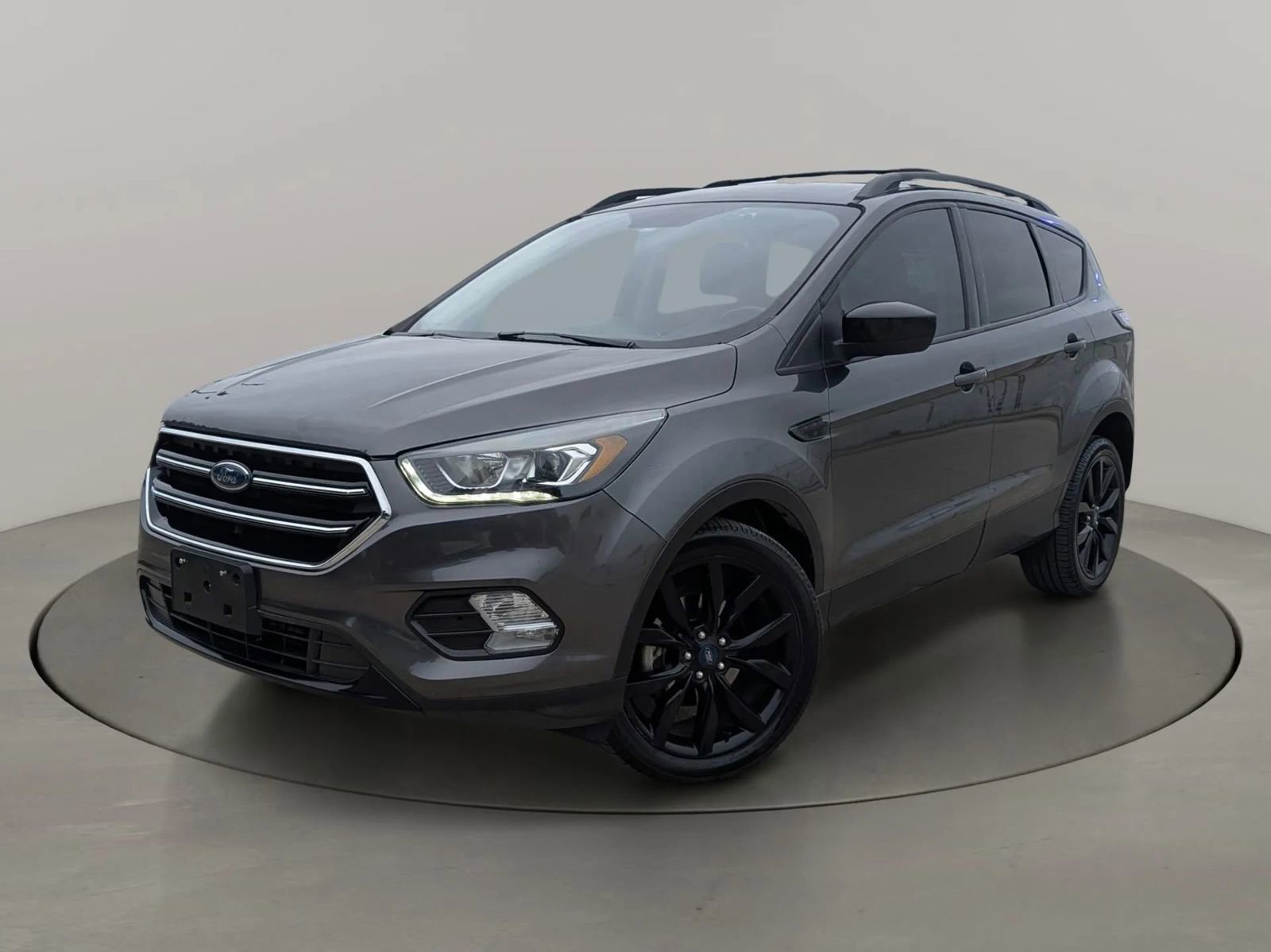 Used 2017 Ford Escape SE w/ Equipment Group 201A FWD image 1