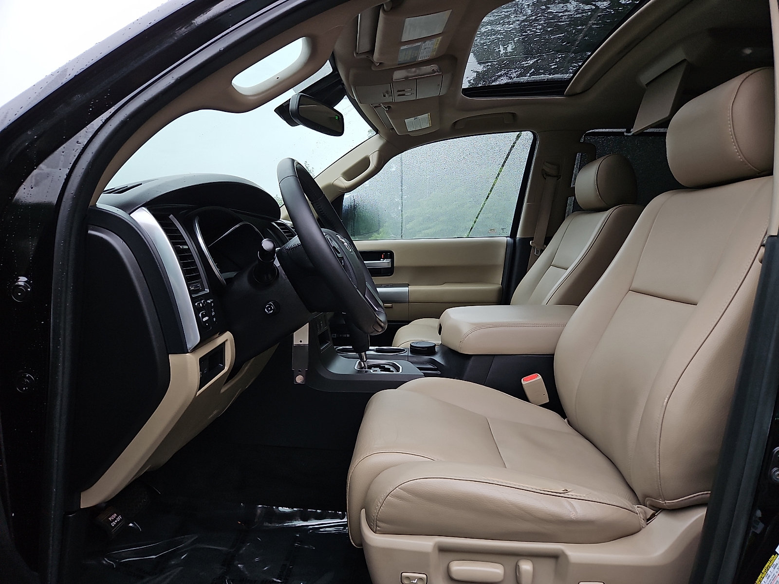 Used 2018 Toyota Sequoia Limited w/ Safety & Convenience Package AWD/4WD image 13