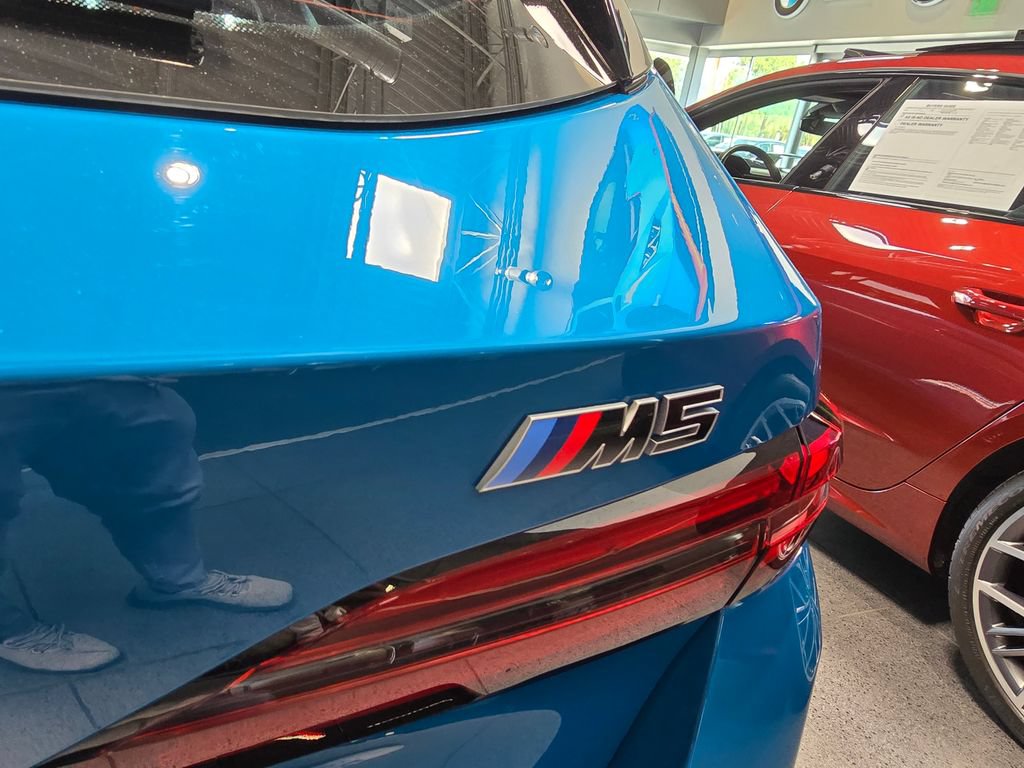 Used 2026 BMW M5 Touring AWD/4WD image 45