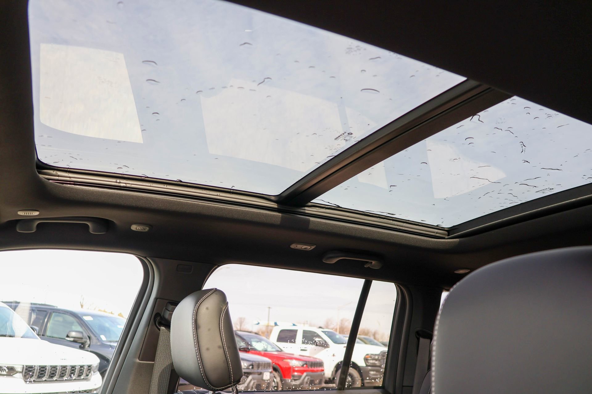 New 2026 Jeep Grand Cherokee Limited image 7