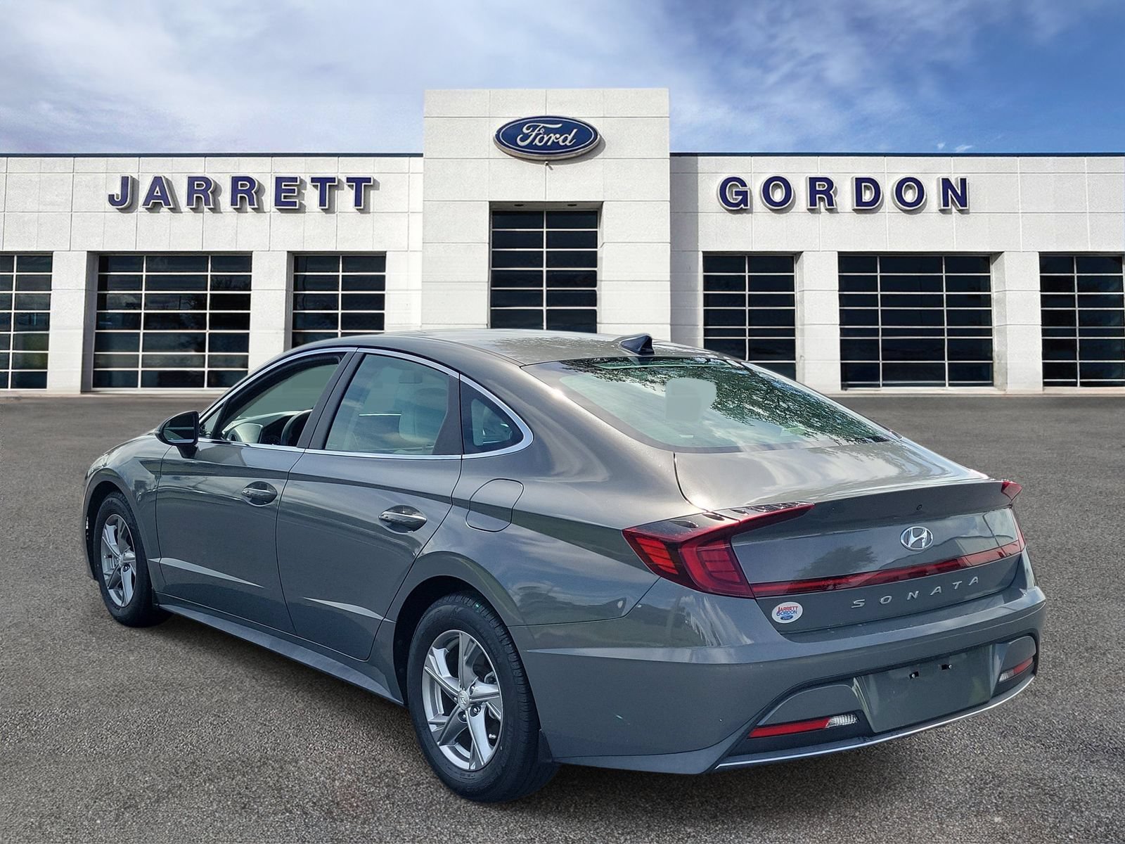 Used 2023 Hyundai Sonata SE FWD image 3