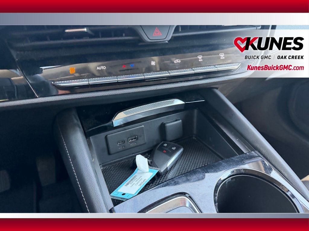Used 2024 Buick Envision Preferred AWD/4WD image 16