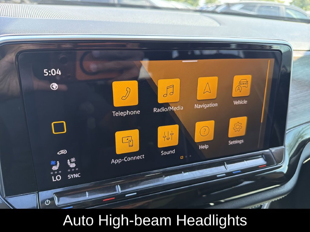 Used 2024 Volkswagen Atlas SEL Premium R-Line AWD/4WD image 12