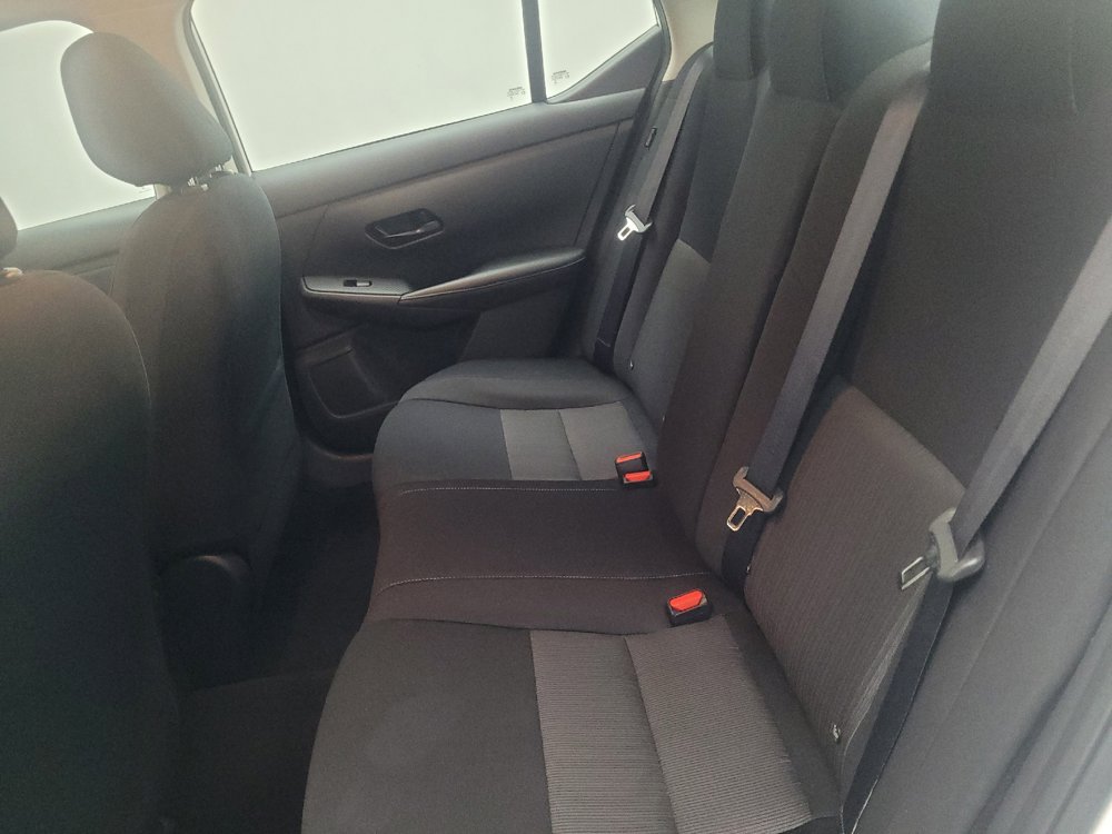 Used 2025 Nissan Sentra SV FWD image 18