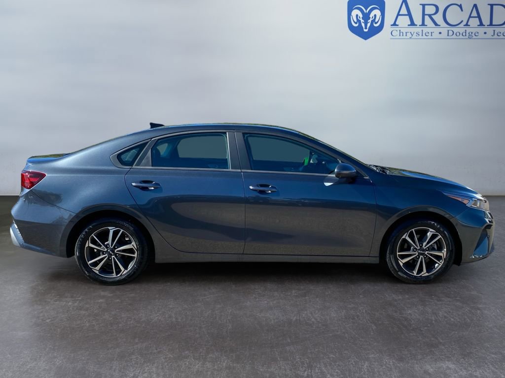 Used 2024 Kia Forte LXS FWD image 6