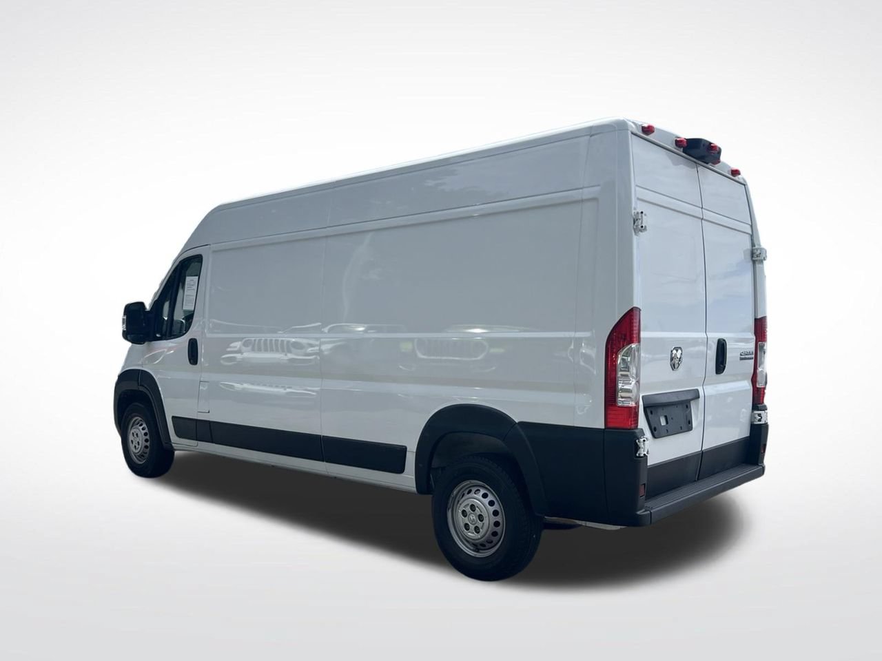 Used 2025 RAM ProMaster 2500 w/ Convenience Group FWD image 3