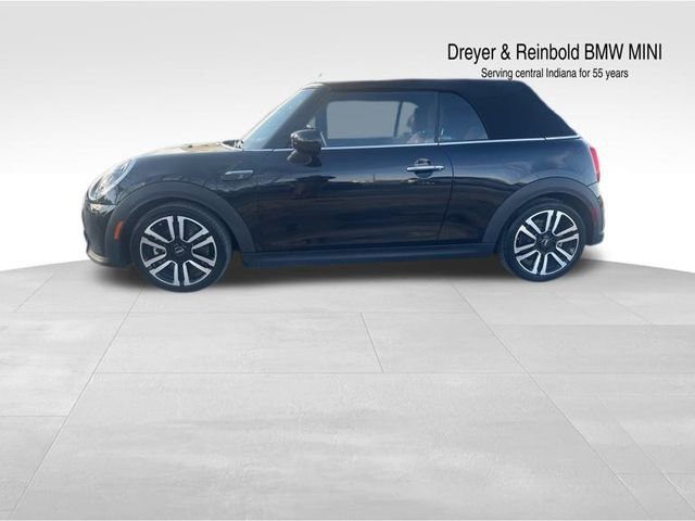 Used 2023 MINI Cooper S w/ Signature Upholstery Package image 5