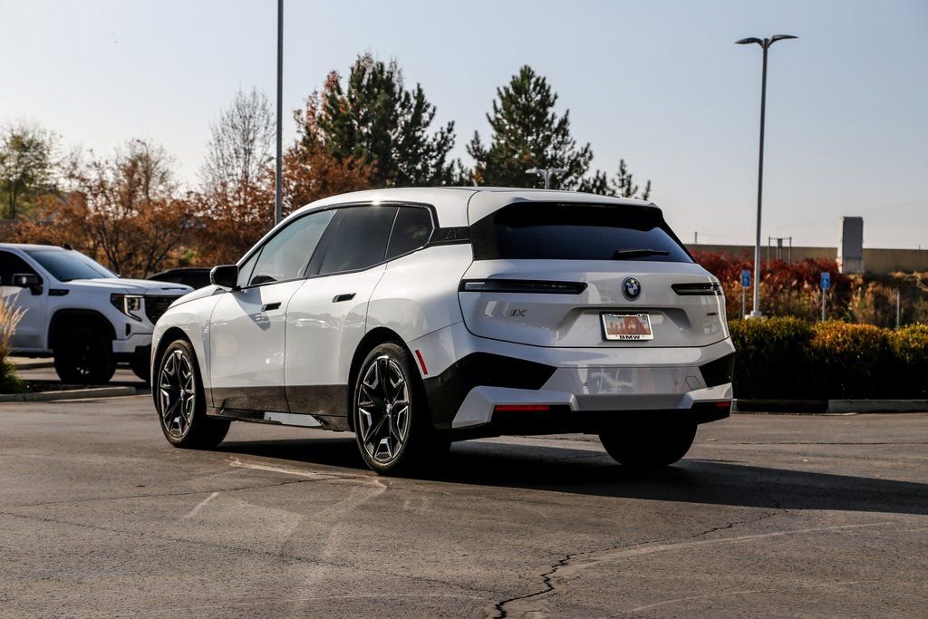 Used 2025 BMW iX xDrive50 w/ Premium Package image 3