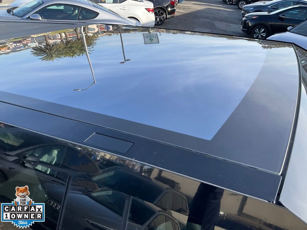 Used 2024 Tesla Cybertruck AWD Crew Cab image 78