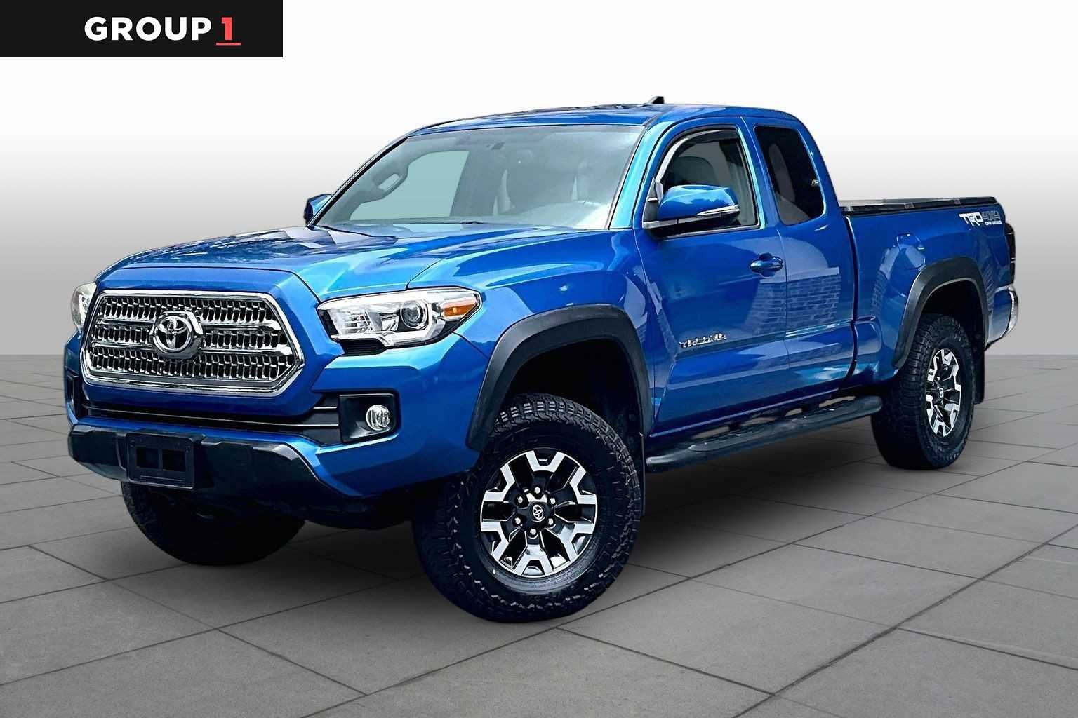 Used 2017 Toyota Tacoma TRD Off-Road w/ Tow Package AWD/4WD image 1