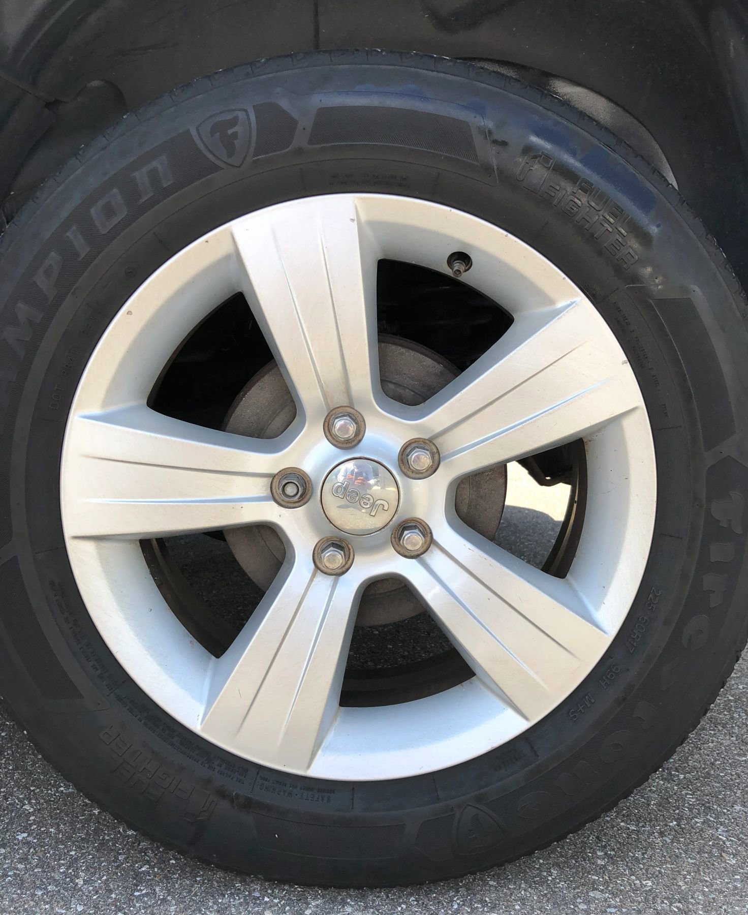 Used 2014 Jeep Compass Latitude image 9