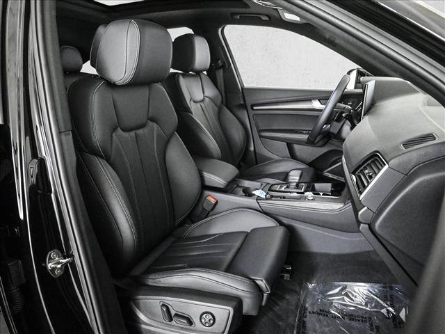 Certified 2025 Audi Q5 2.0T Premium Plus w/ Premium Plus Package AWD/4WD image 22