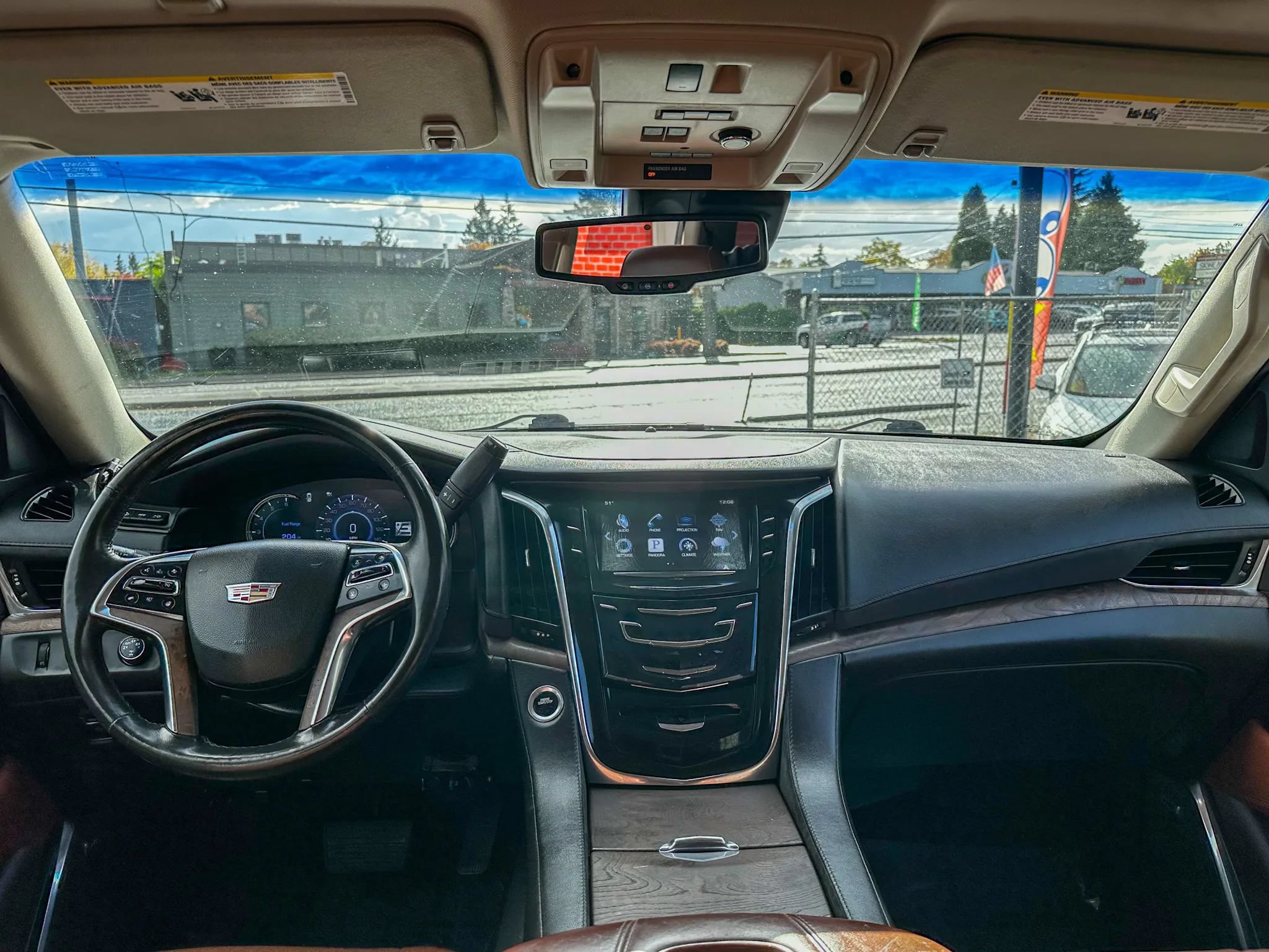 Used 2016 Cadillac Escalade Premium AWD/4WD image 3