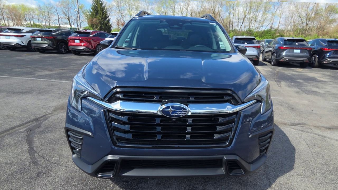 Certified 2025 Subaru Ascent Limited AWD/4WD image 3