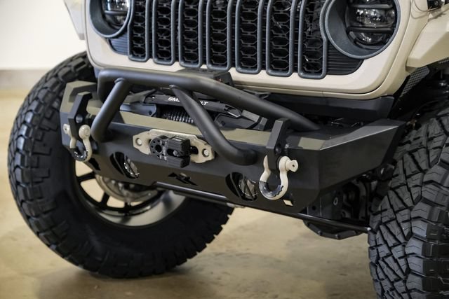 Used 2025 Jeep Gladiator Rubicon w/ Safety Group AWD/4WD image 20