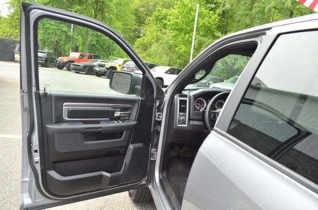 Used 2024 RAM 1500 Classic Warlock AWD/4WD image 15