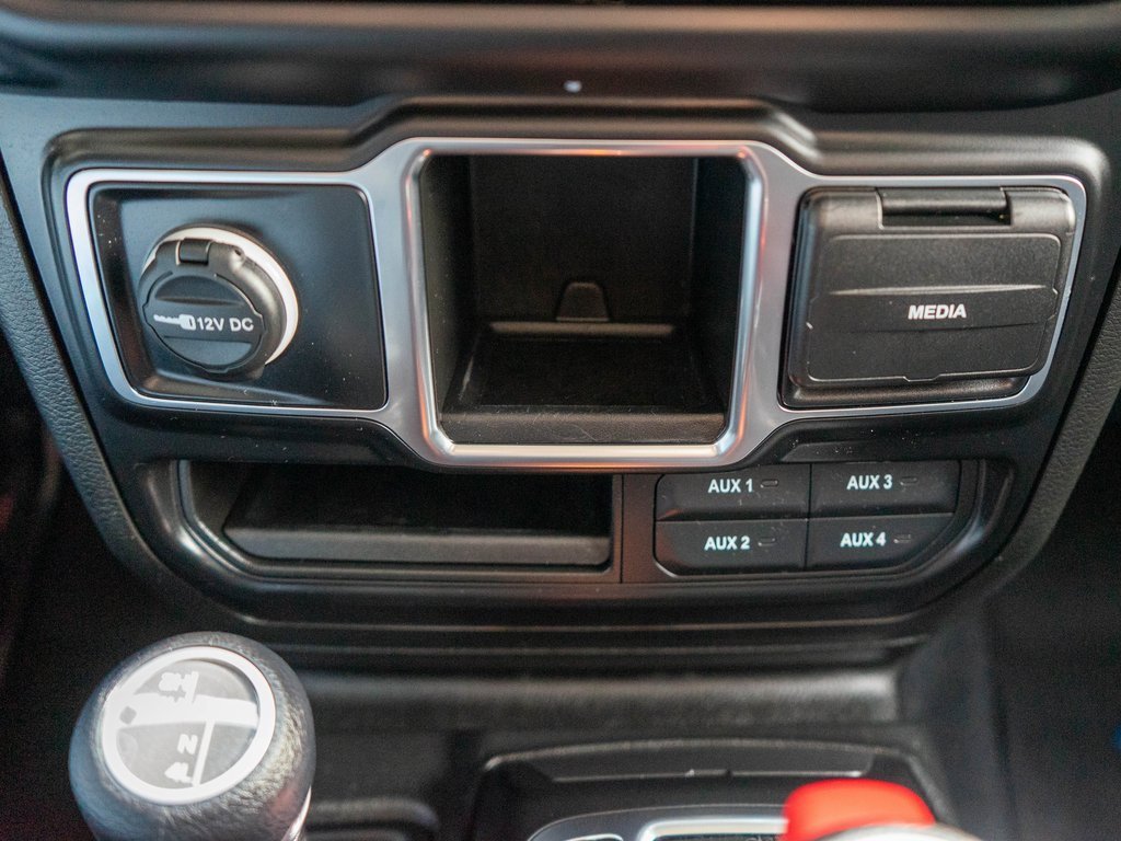 Used 2022 Jeep Wrangler Unlimited Sport image 23