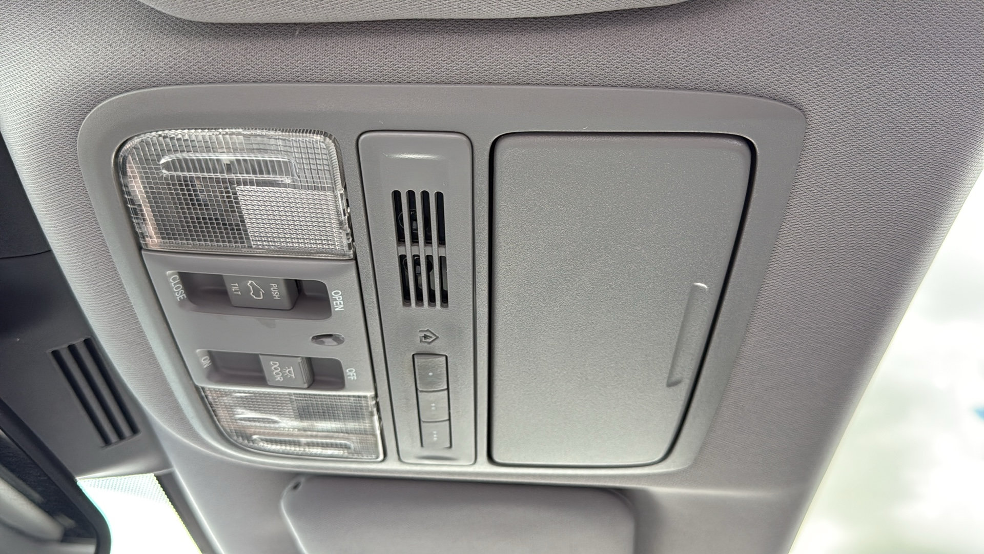 Used 2021 Honda CR-V EX-L image 27