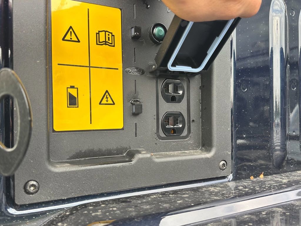 New 2025 Ford F150 Lightning Flash image 64